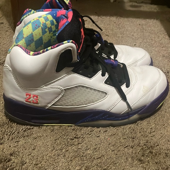 Out with the old, in with the new Savings

Nike Air Jordan 5 “Bel Airs” - Picture 4 of 6